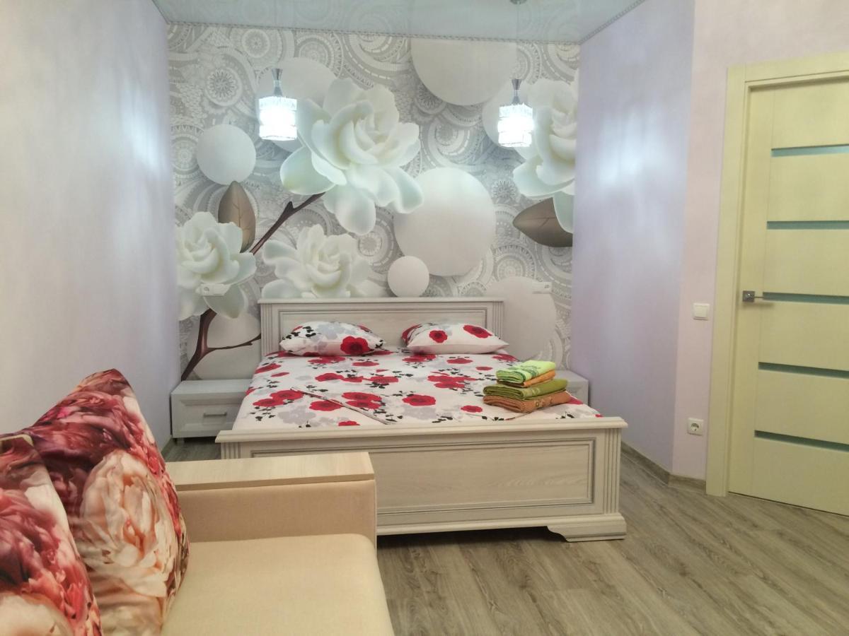 1 Комн Кв-Ра С Видом На Днепр В Новострое Cherkasy Exterior photo